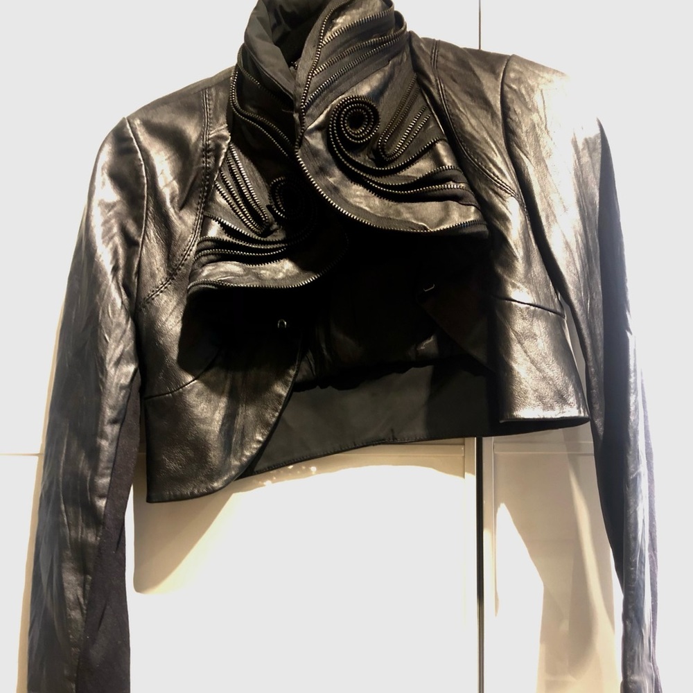 BCBG Cropped leather jacket